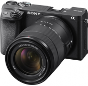 Sony Alpha a6400 + Sony E 18-135mm f/3.5-5.6 OSS APS-C