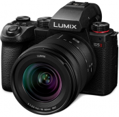 Panasonic Lumix DC-S5 II + 20-60mm f/3.5-5.6