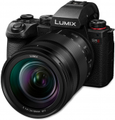 Panasonic S5M2 + 24-105mm F4 MACRO O.I.S.