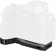 SmallRig 6033 Baseplate with AirTag Slot for Sony Alpha 7 V /7R V / 7 IV     