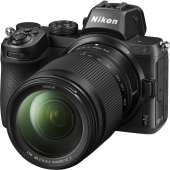 Nikon Z5 Body + Z 24-200mm f/4-6.3 VR