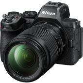 Nikon Z5 II + Z 24-200mm f/4-6.3 VR