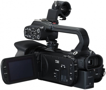 Canon video XA15 + BP820